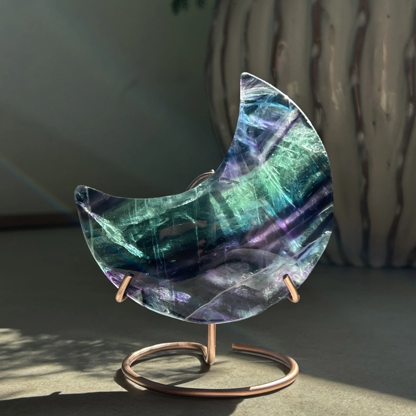 Luna in Fluorite Arcobaleno